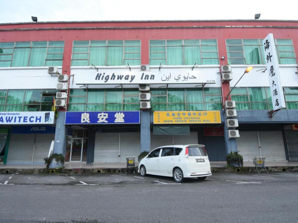 Oyo 89642 Highway Inn Mukah Bagian luar foto